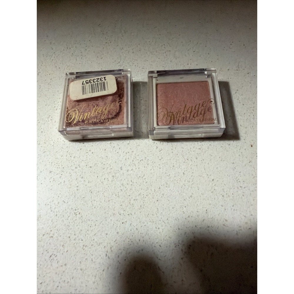 Vintage By Jessica Liebeskind Illuminating Face Highlighter in Crystal Pink NIB